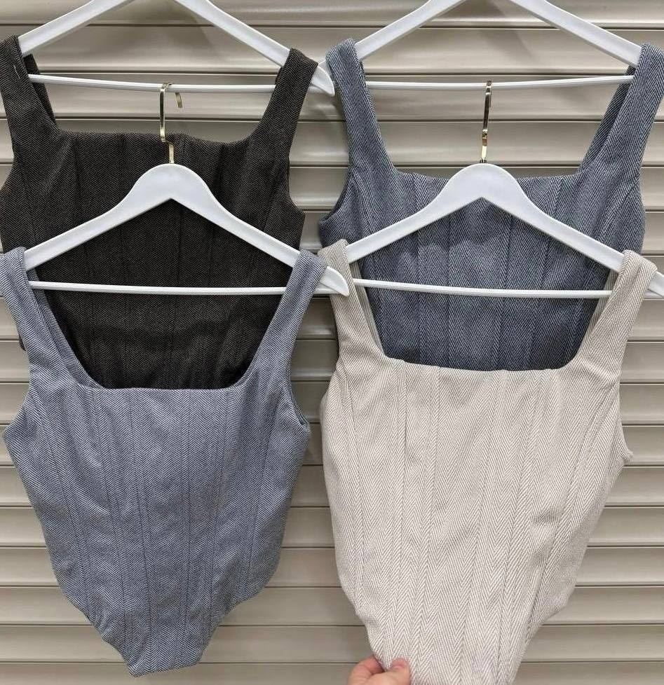 женские костюмы,костюмы брючные,брючные костюмы женские,костюм тройка женский,модный женский брючный костюм комплект из трех предметов с корсетом и широкими брюками