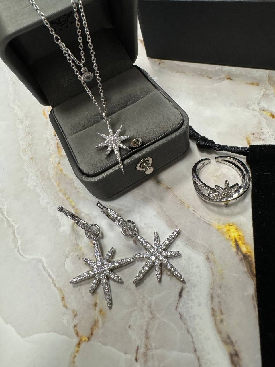колье-подвеска "звездное сияние" с фианитами,цепочка с подвесками звезды,подвеска женская,цепочка с подвесками,ожерелье со звездами и метеоритом