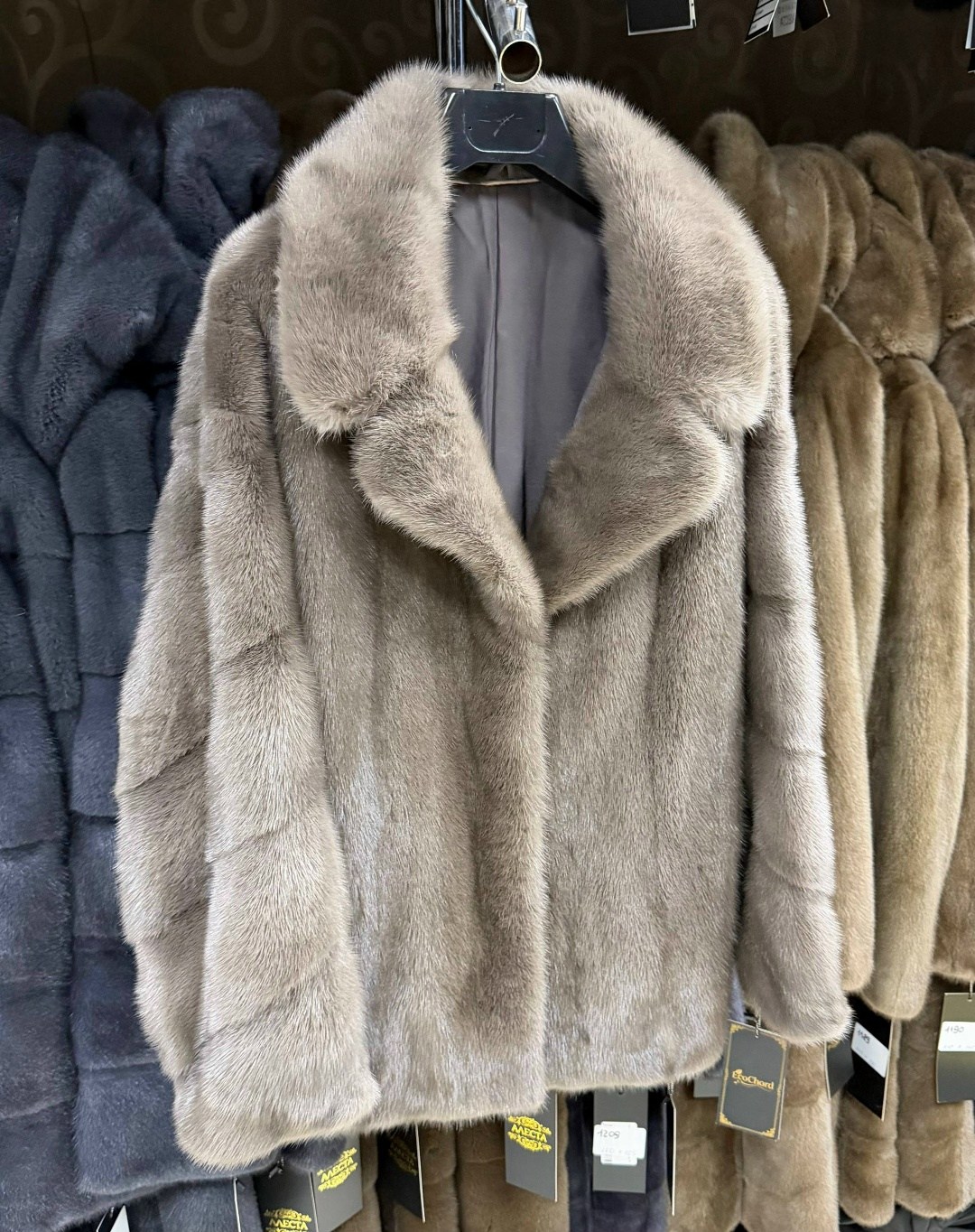 шубка из меха европейской норки с английским воротником,шуба норковая,шуба,меховая шуба,шуба норковая натуральная модель кимоно лики меха