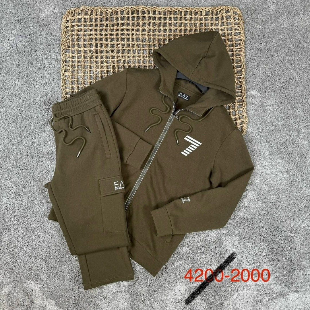 спортивный костюм calvin klein,спортивный костюм кельвин кляйн,спортивный костюм кельвин кляйн мужской,спортивный костюм armani,мужской спортивный костюм