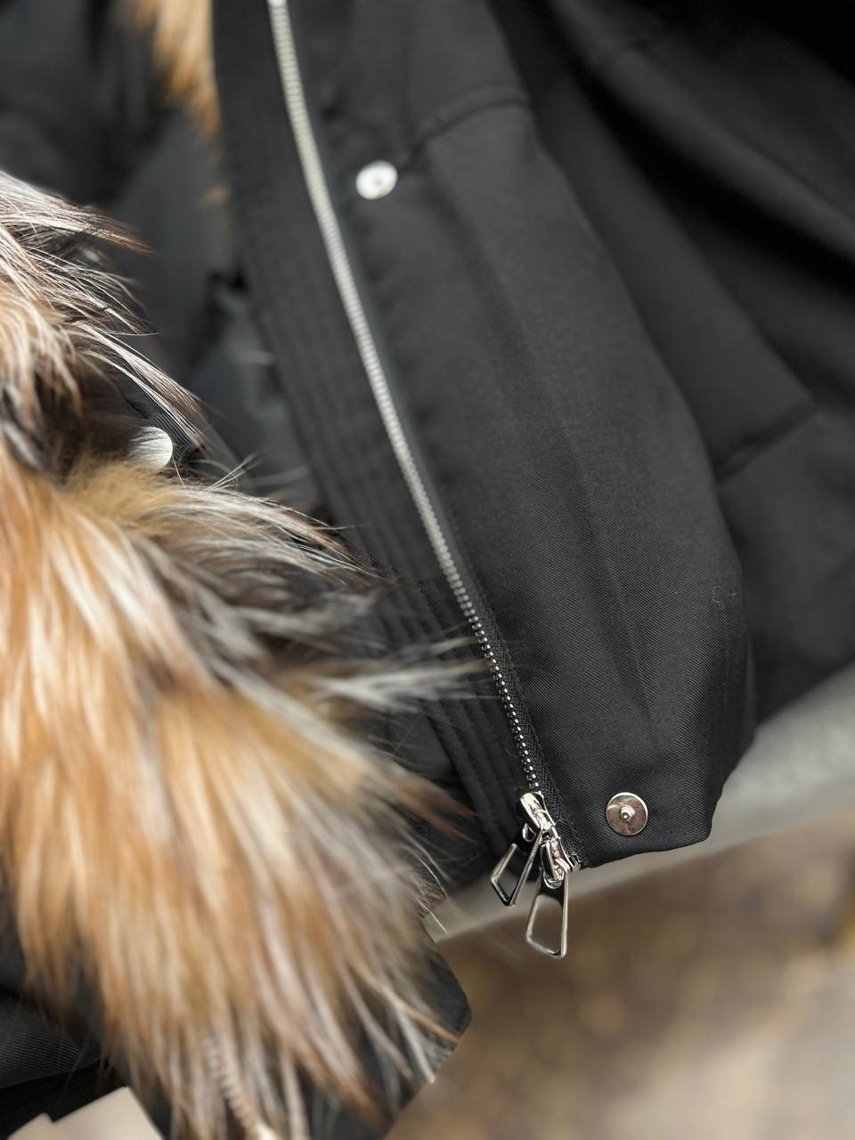 женская парка на натуральном меху,женская парка на натуральном меху укороченная куртка с лисьим мехом,женская куртка с натуральным лисьим мехом,парка с натуральным мехом,куртка с натуральным мехом