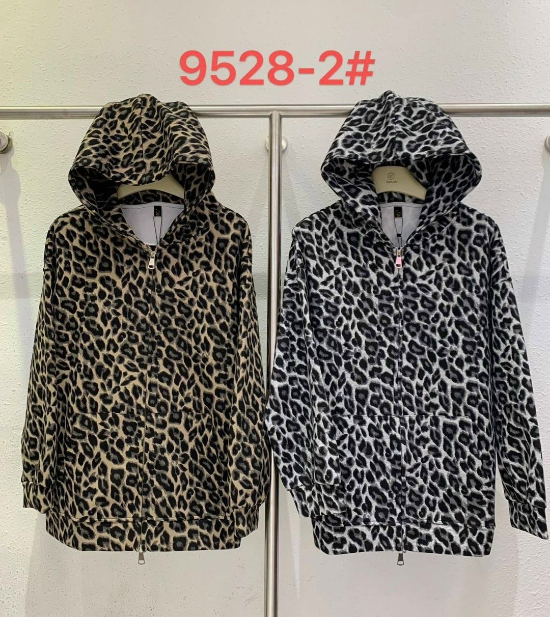 леопардовая куртка,куртка женская,толстовки женская,ветровка леопардовая женская,куртка с капюшоном