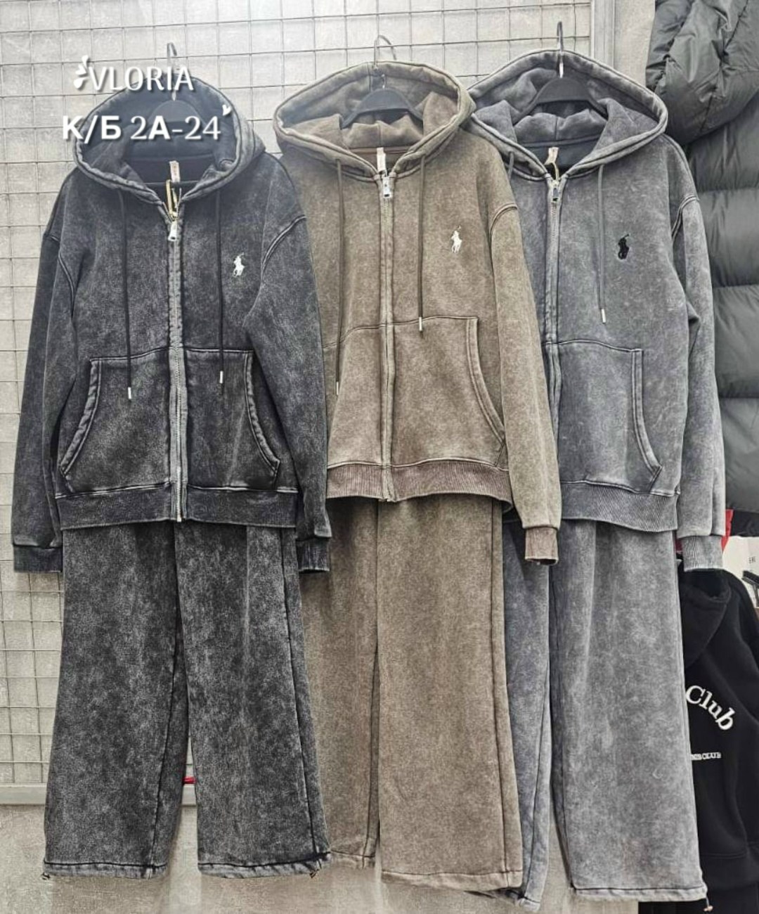 костюм спортивный,теплый костюм,спортивный костюм женский,женский костюм,спортивный костюм трехнитка