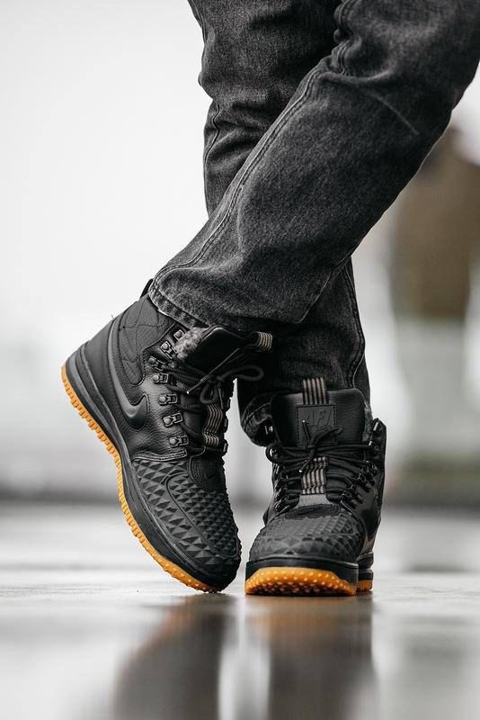 кроссовки nike lunar force 1 duckboot,nike lunar force 1 duckboot,кроссовки зимние nike lunar force 1 duckboot,nike lunar force 1 duckboot black gum,nike air force 1 lunar duckboot