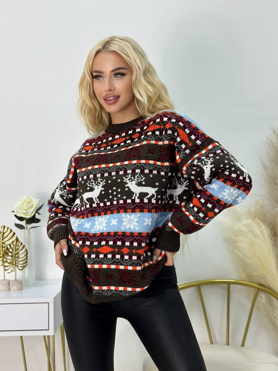 новогодний свитер,свитер новогодний принт оверсайз вязаный tonit,свитер женский,свитер новогодний с оленями теплый джемпер nazia shop,свитер оверсайз вязаный с оленями lyly fashion
