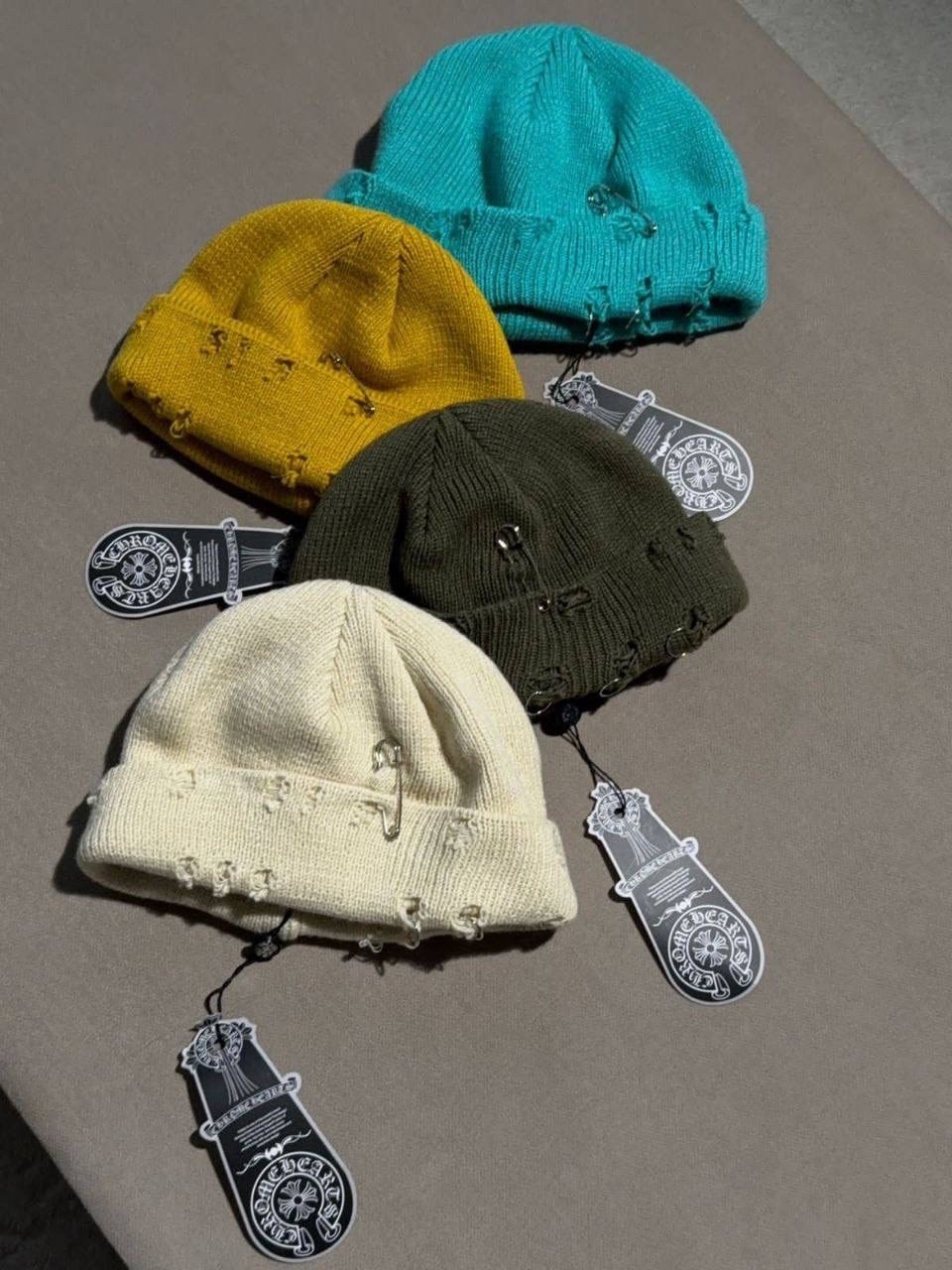 шапка бини,вязаная шапка бини,шапка лакшери рвань,вязаная шапка,рваная шапка