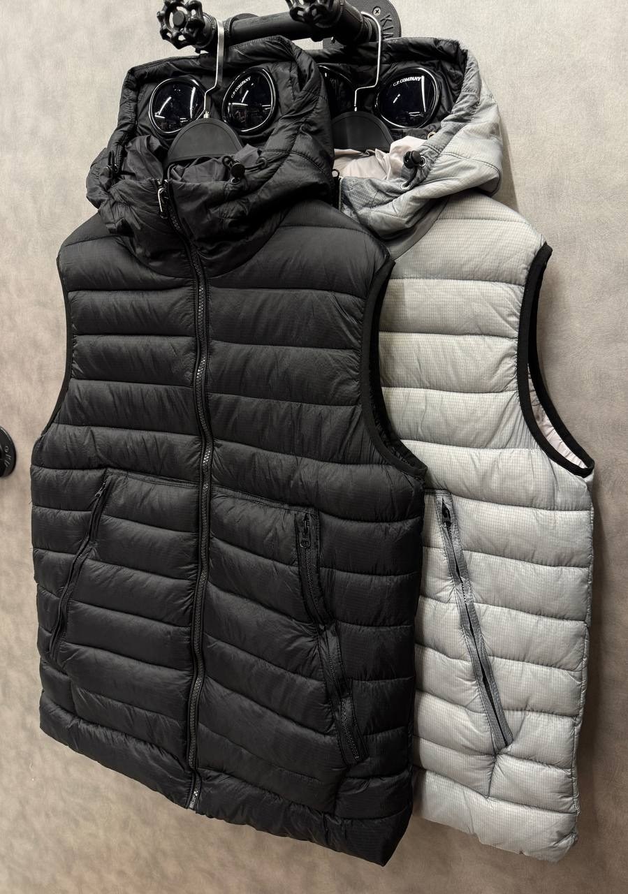 жилет,жилет черный,мужские жилеты,жилетка мужская,жилеты с капюшоном