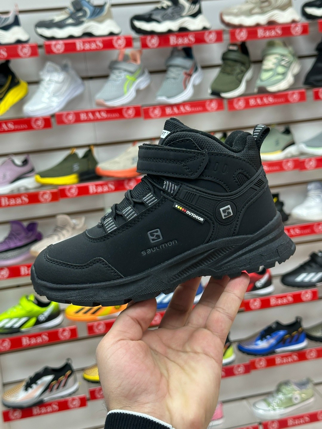 зимние кроссовки adidas,кроссовки adidas terrex зимние,кроссовки зимние adidas terrex ax4 gtx,ботинки adidas terrex,мужские кроссовки зимние adidas