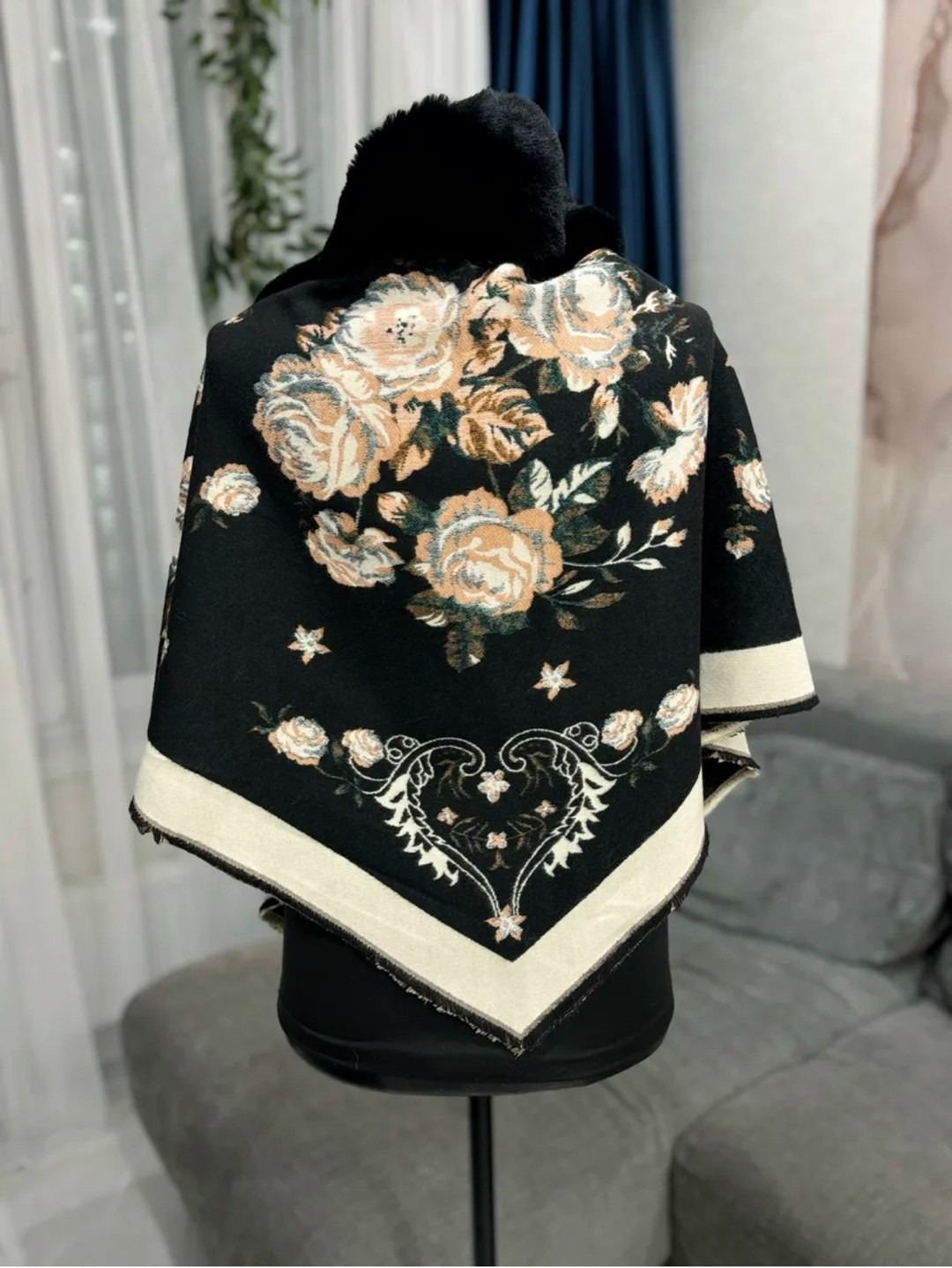 платок с мехом,павловопосадские платки,платки павлопосадские,народные накидки,женская накидка