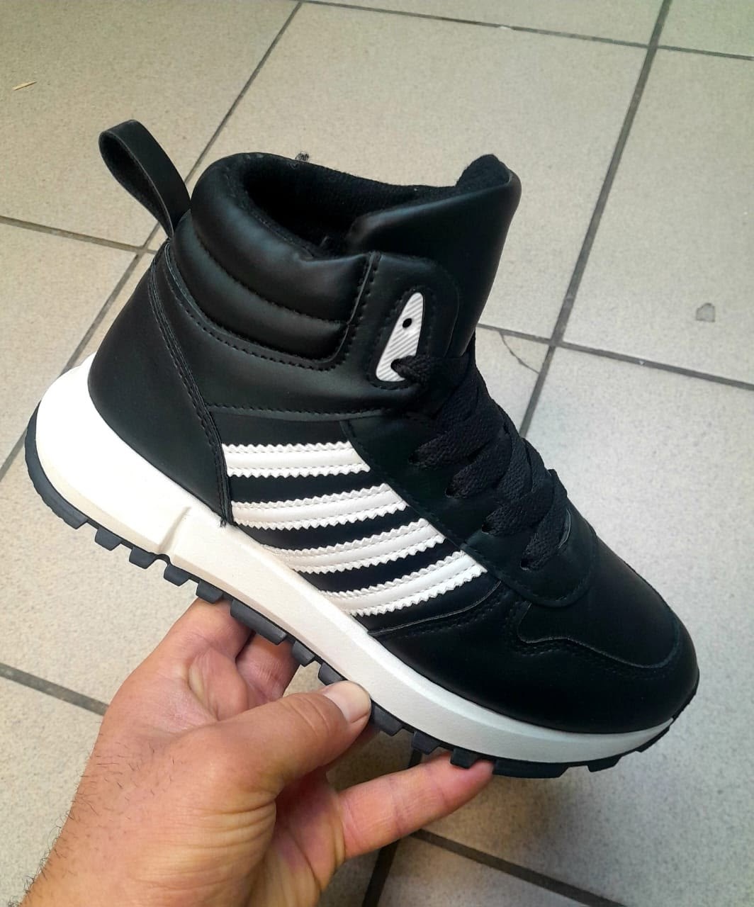 ,кроссовки адидас zx 750 зимние мужские,зимние кроссовки мужские,кроссовки зимний,кроссовки зимние мужские adidas