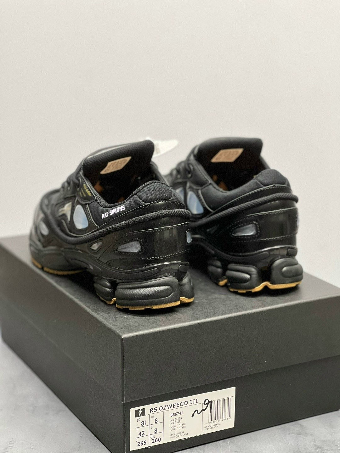 adidas raf simons ozweego 3,adidas raf simons ozweego,адидас раф симонс озвиго 2,adidas raf simons ozweego black bunny,raf simons x adidas ozweego 3 black corn bb6741