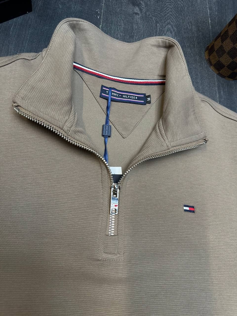 томми хилфигер джемпер черный мужской,олимпийка томми хилфигер мужские,толстовка томми хилфигер,томми хилфигер кофта,cвитера tommy hilfiger