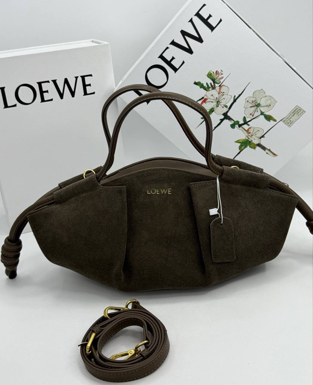 сумка loewe 33-15 см натуральная замша,loewe сумка,женская сумка loewe,сумка loewe из натуральной замши,сумка loewe 33-15 см из натуральной кожи