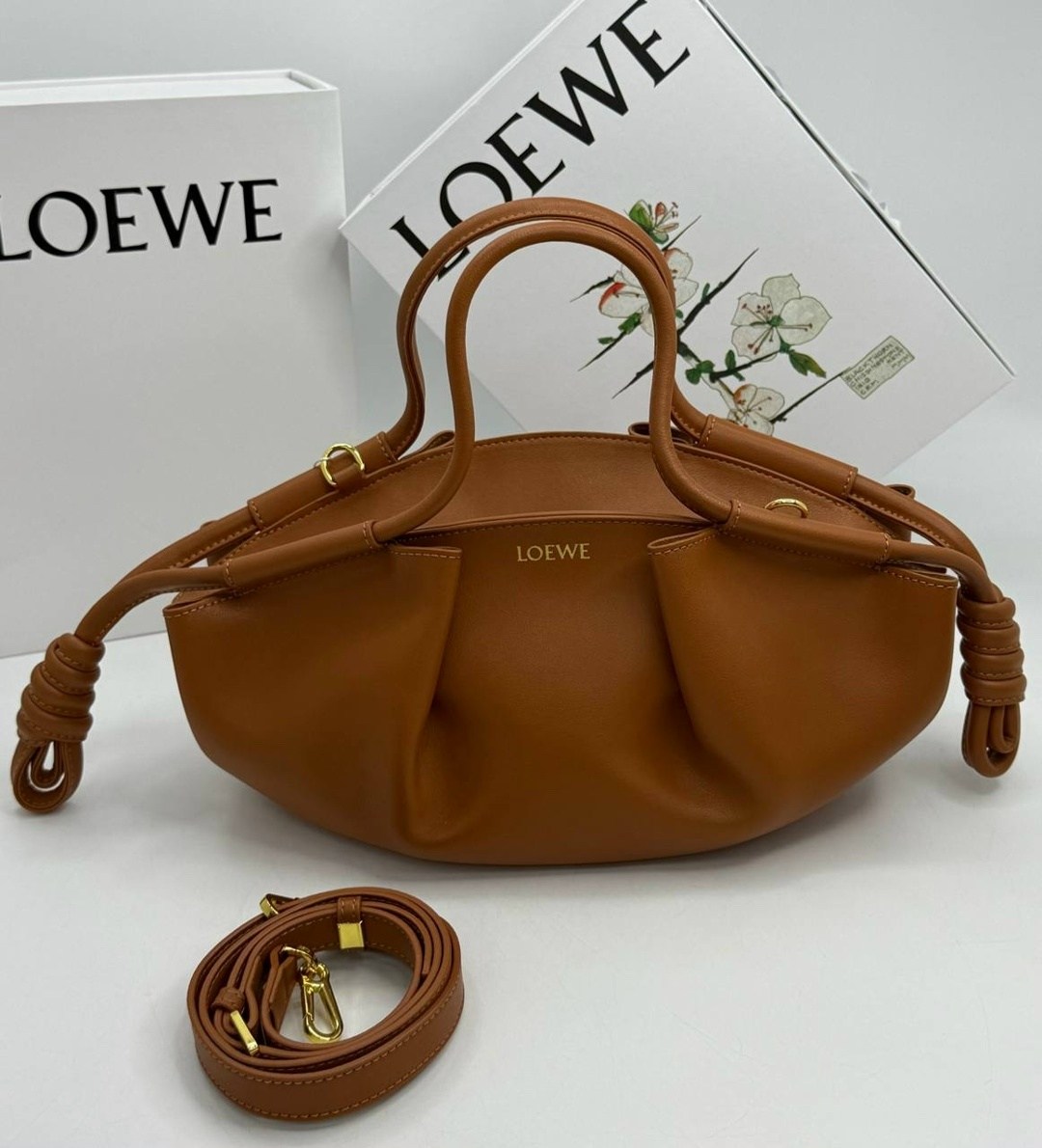 сумка loewe 33-15 см натуральная замша,сумка loewe 33-15 см натуральная кожа реплика,сумка loewe 30-20 см натуральная кожа,женская сумка loewe,сумка из воловьей кожи loewe 34см*18см