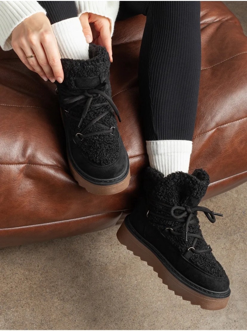 ,угги женские,ботинки угги зимние натуральная замша с мехом на платформе,угги зимние натуральная замша aлександра малина,короткие угги зимние на платформе шнуровка emelina shop