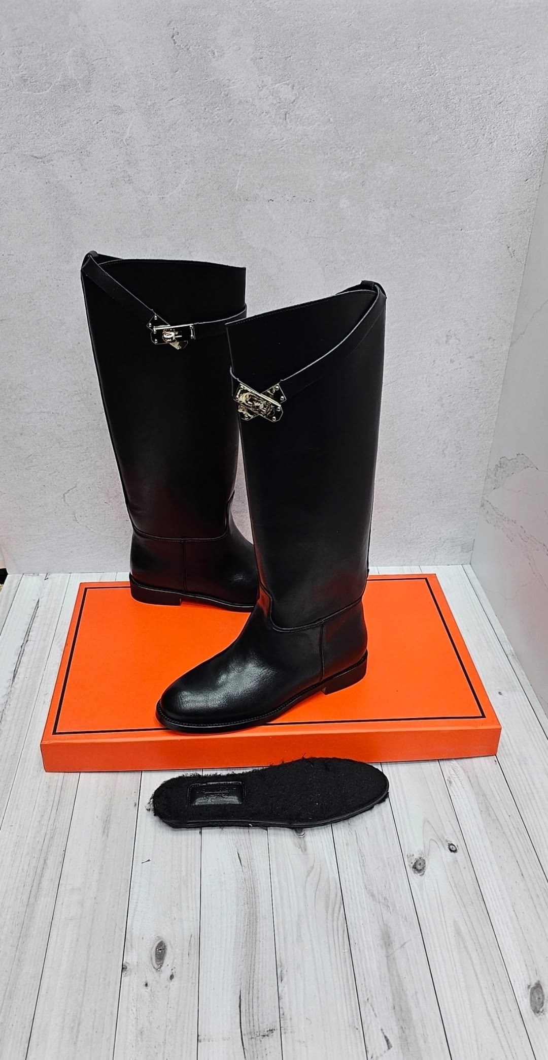 сапоги hermes,сапоги женские hermes,сапоги эрмес,сапоги hermes женские кожаные чёрного цвета,сапоги hermes жокейские