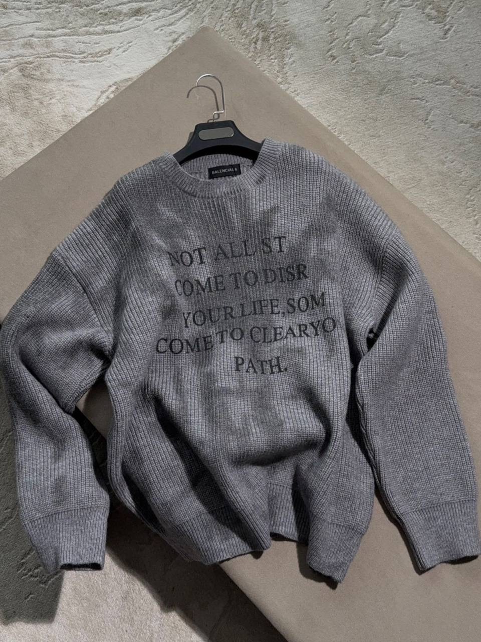 свитер оверсайз,серый свитшот,мода стиль,свитер