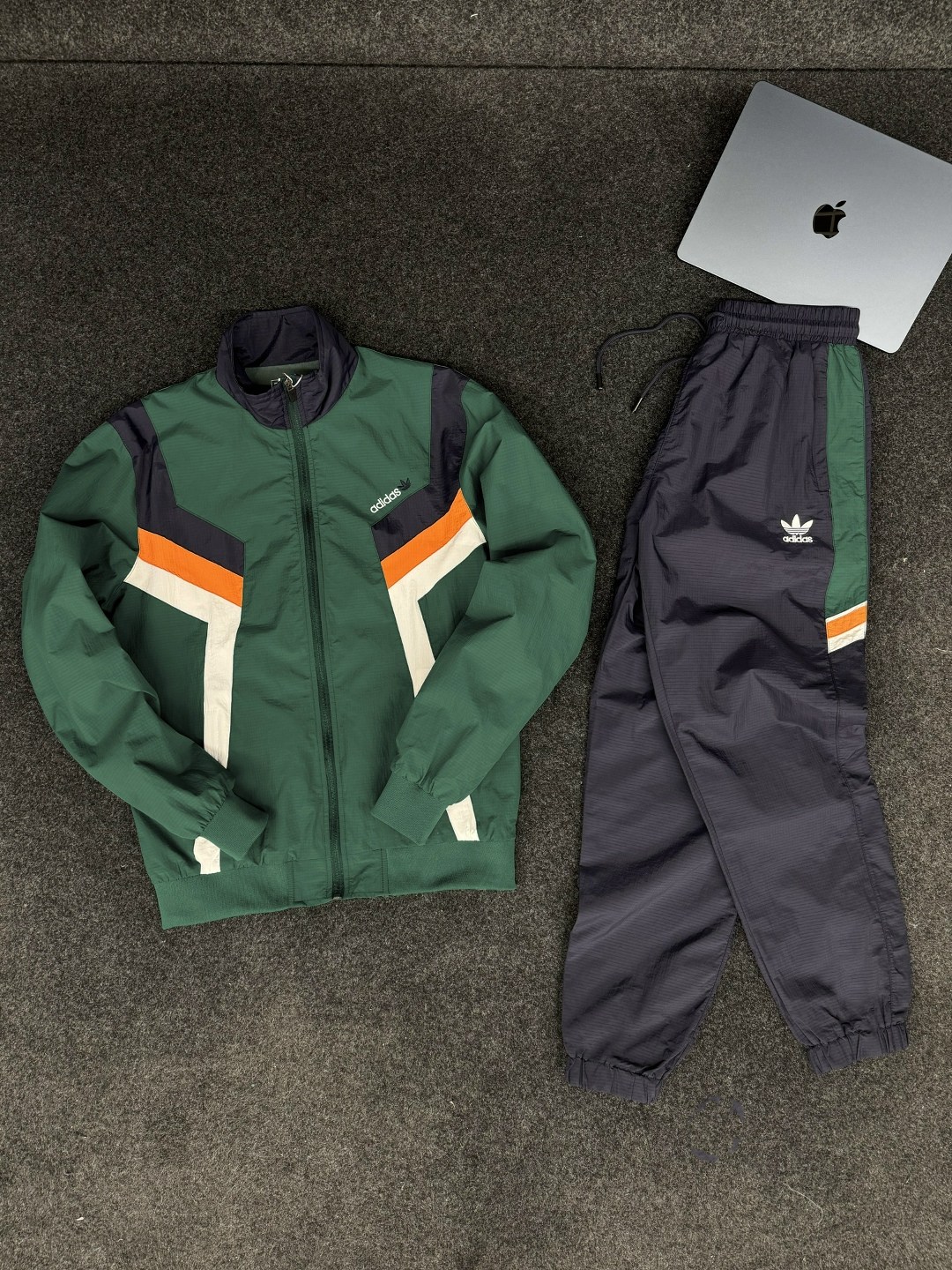 adidas спортивный костюм,мужской спортивный костюм adidas в стиле 90-х,спортивные костюмы адидас,спортивный костюм adidas в стиле 90х,спортивный костюм adidas 90х