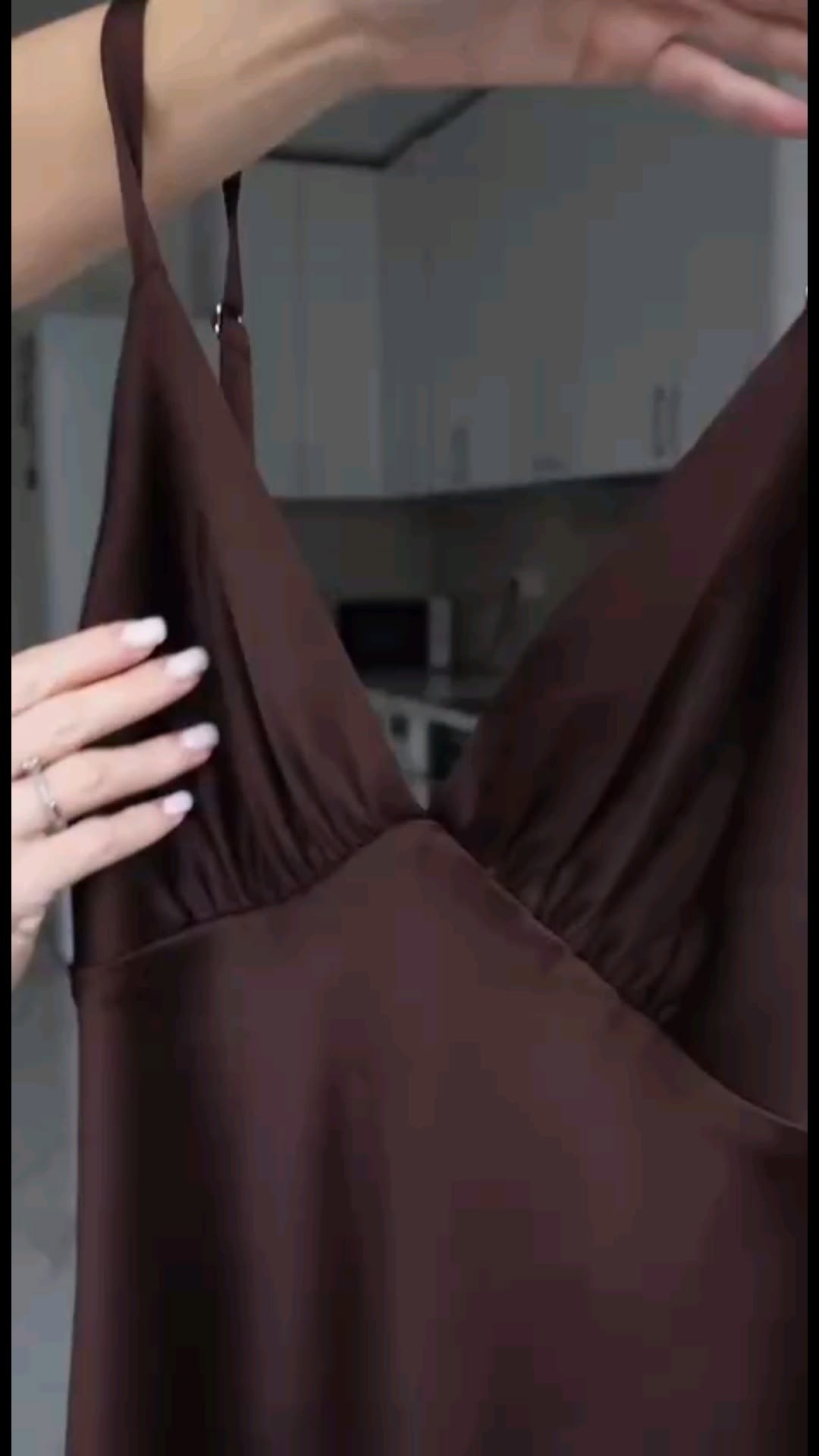 атласное платье,шелковое платье комбинация,платье комбинация атласное,шелковое платье на бретелях,платье коричневое