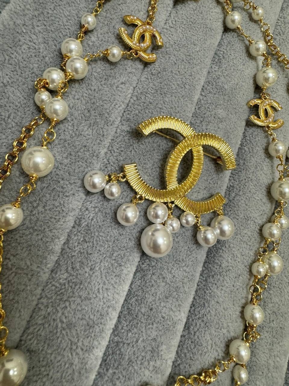 украшения шанель,брошь шанель с жемчугом винтаж,ожерелье шанель,серьги коко шанель золото,брошка шанель
