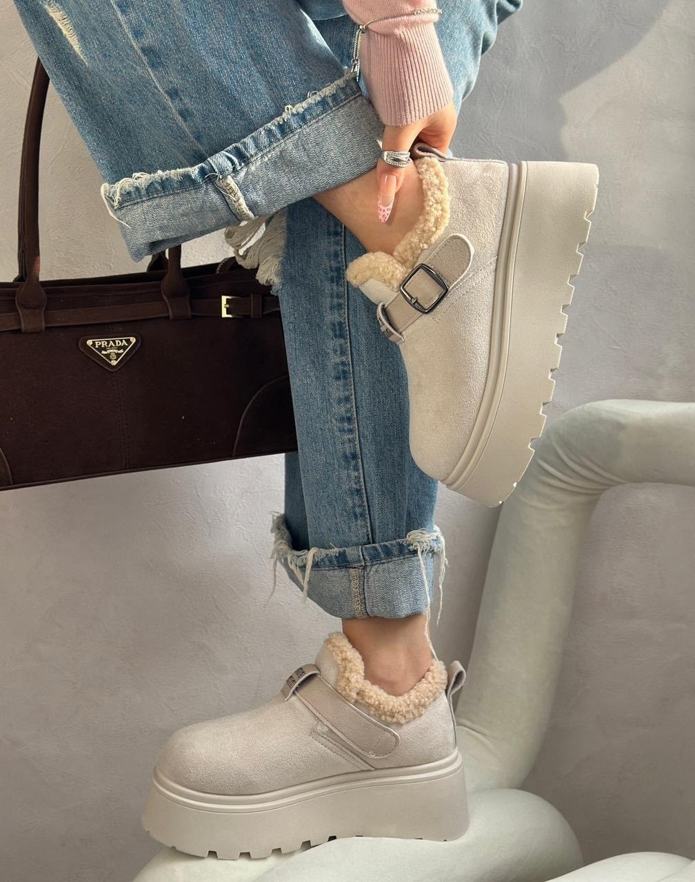 ,зимняя  женская,меховые замшевые туфли на плоской подошве на платформе,меховая ,женская