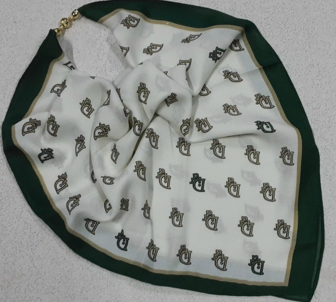 шелковые платки,платки женские,брендовый платок,шарфы для женщин,платки и шарфы