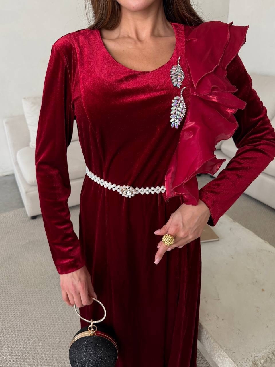 бархатное платье,красное бархатное платье,платье велюр,платье из бархата,велюровое платье