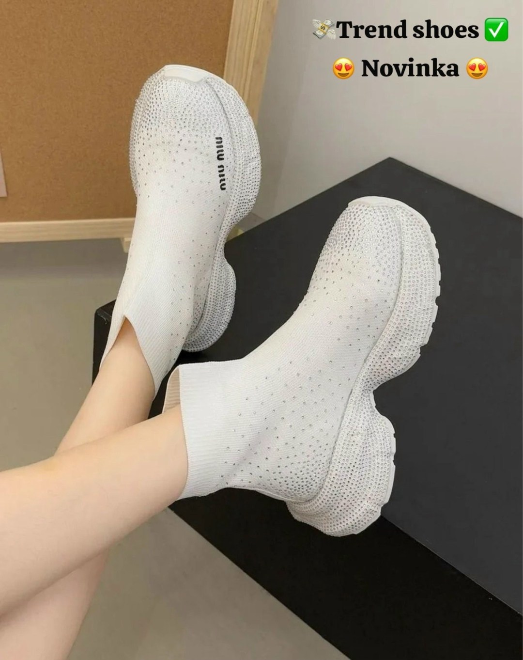 кроссовки-носки miu miu со стразами,кроссовки-носки со стразами elmirluxe цвет белый,кроссовки-носки со стразами balenciaga,кроссовки-носки со стразами elmiluxe 321567197, женская