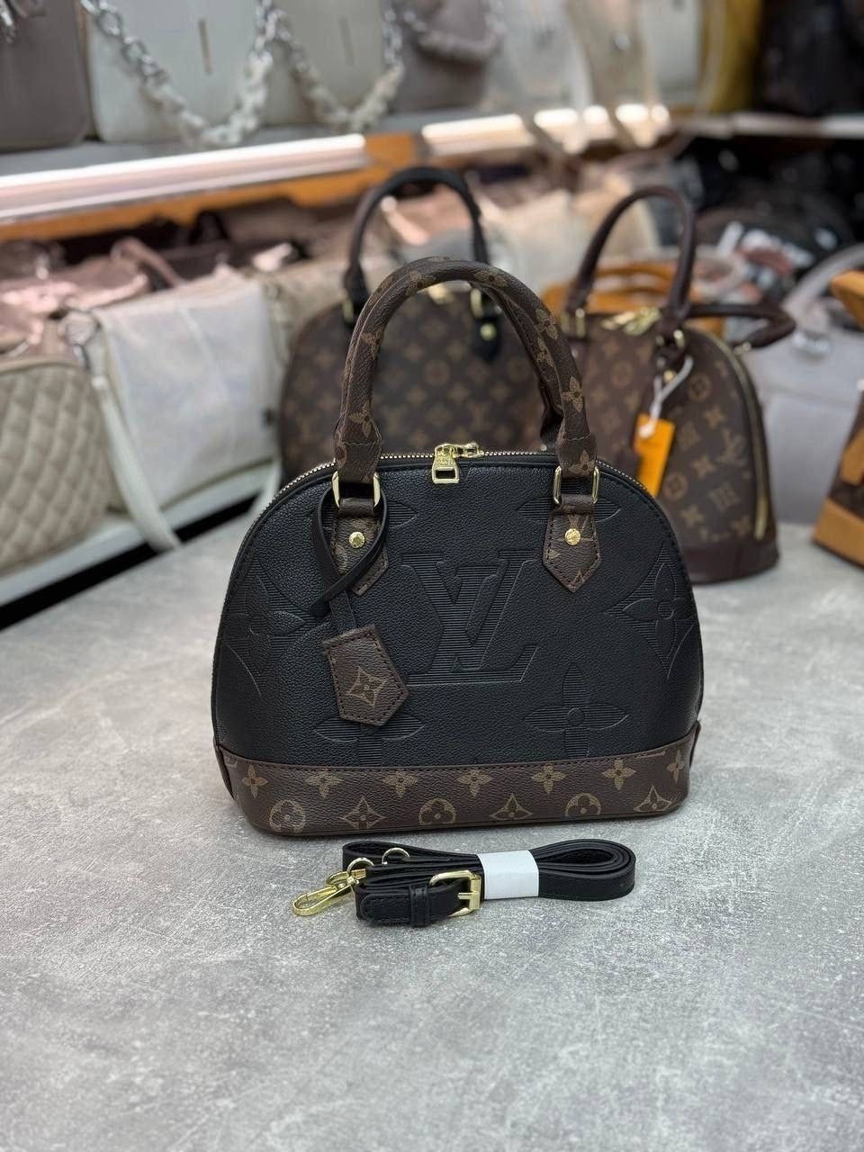 сумка женская louis vuitton,женская сумка louis vuitton alma bb коричневая,женская сумка louis vuitton alma,сумка louis vuitton,louis vuitton alma bb