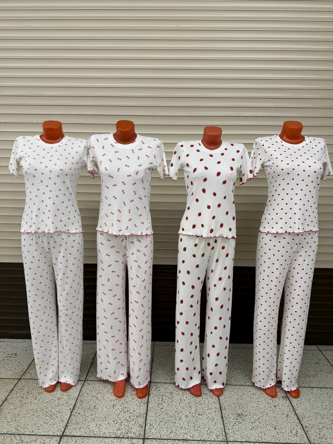 женские пижамы,пижамы женски,пижама домашняя с шортами,пижама женская с шортами,женская пижама с шортами 00027 (белый с красными сердечками)