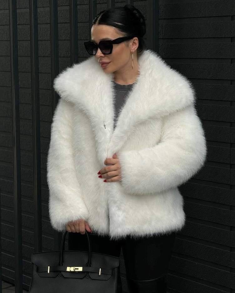 искусственная шуба,белая шуба,шуба короткая,шуба короткая искусственная,шуба искусственная короткая экошуба