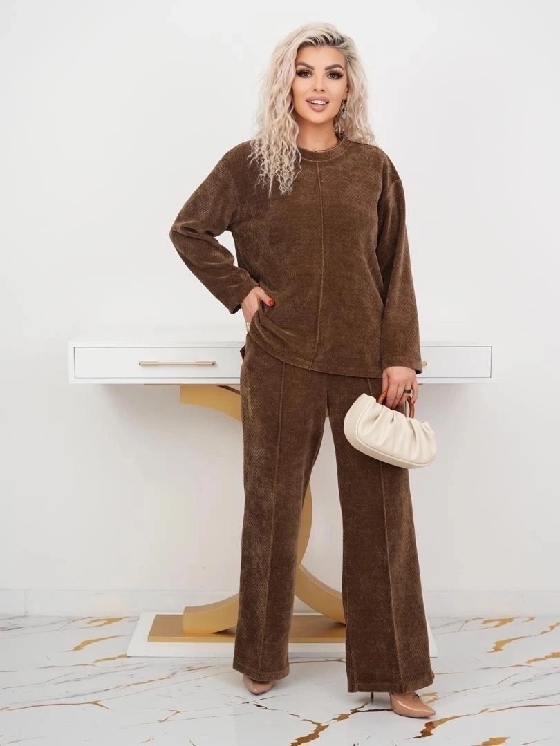 костюмы брючные,велюр костюм,велюровые костюмы,костюмы женские,костюмы женские брючные