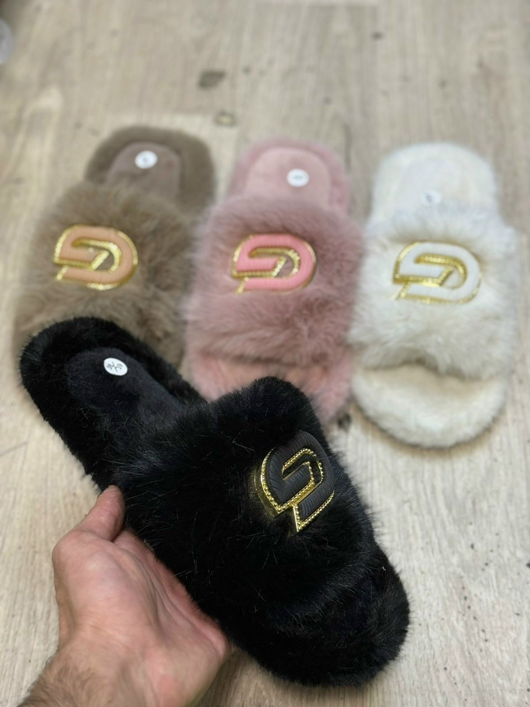 женские тапочки,,меховые тапочки,домашние тапочки,тапки женские