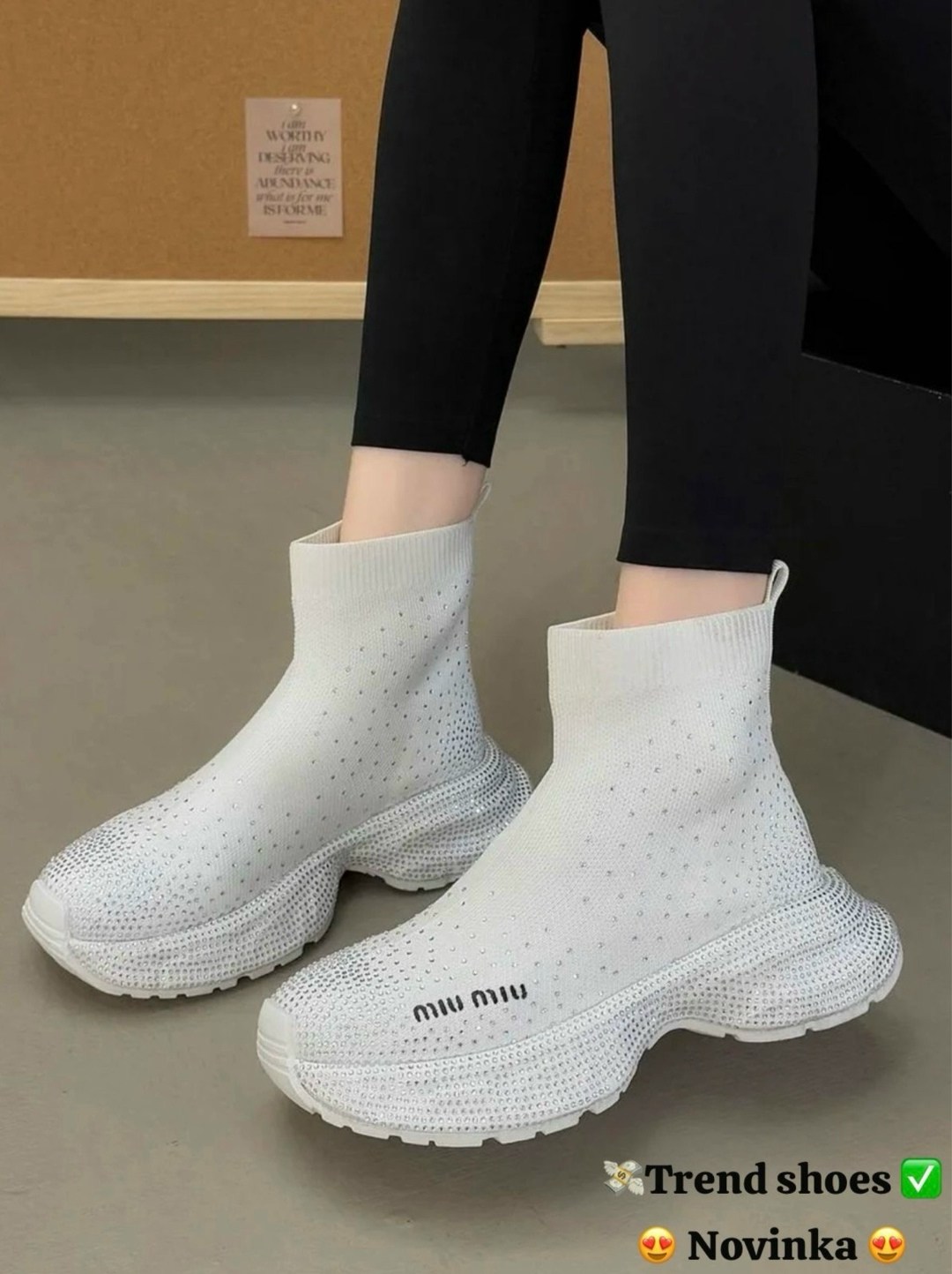 кроссовки-носки miu miu со стразами,кроссовки-носки со стразами elmirluxe цвет белый,кроссовки-носки со стразами balenciaga,кроссовки-носки со стразами elmiluxe 321567197, женская