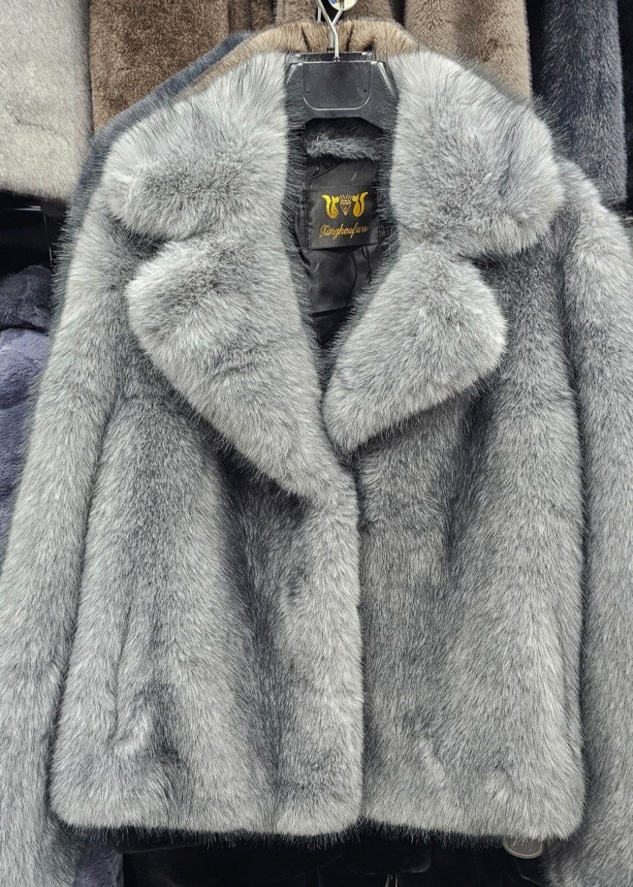 женская шуба,шуба,шубка,шуба искусственная,шубка с потрясающим воротником из эко-меха