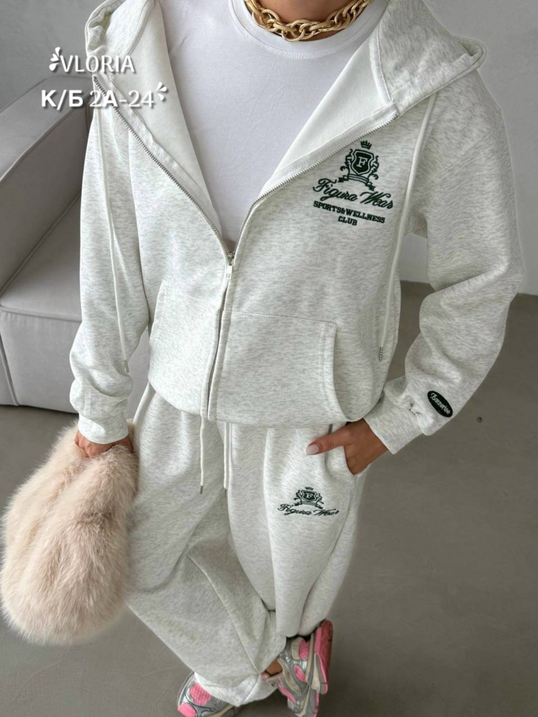 одежда спортивная,костюмы женские,костюм спортивный женский,женской одежды,