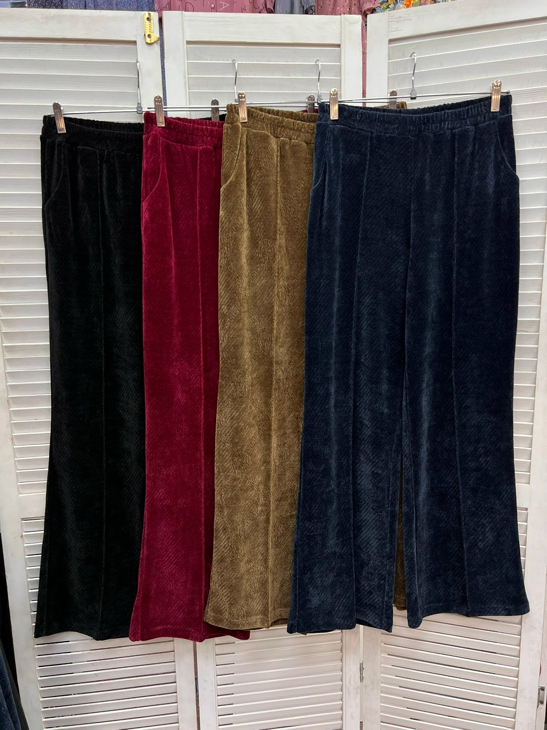 костюмы брючные,велюр костюм,велюровые костюмы,костюмы женские,костюмы женские брючные