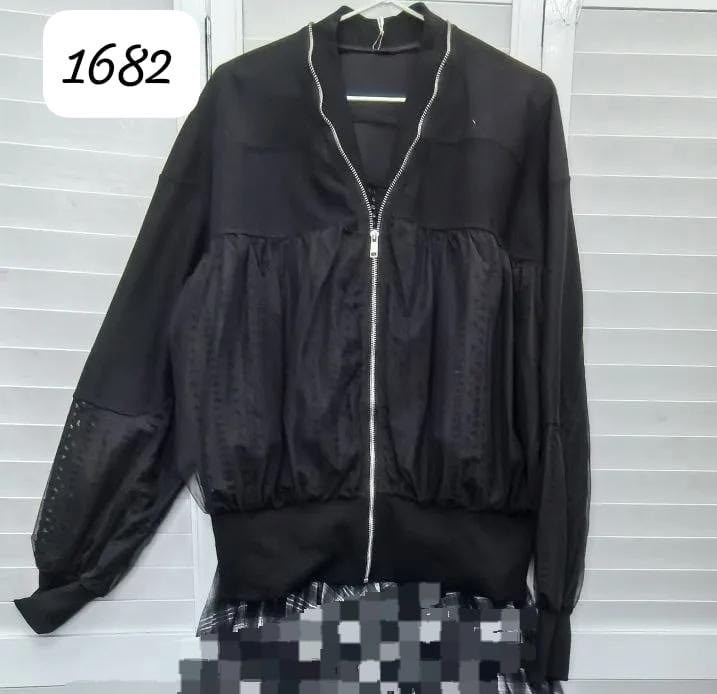 повседневная куртка,куртка женская,куртка стильная,куртка бомбер,белая куртка