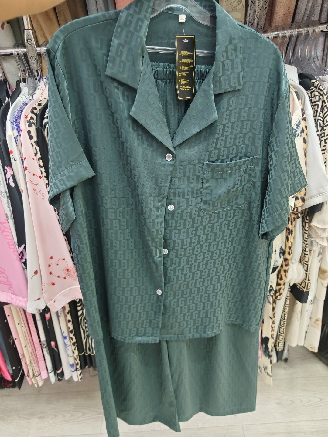 пижамы женски,пижама женская,женская шелковая пижама,шелковая пижама,пижама для женщин с