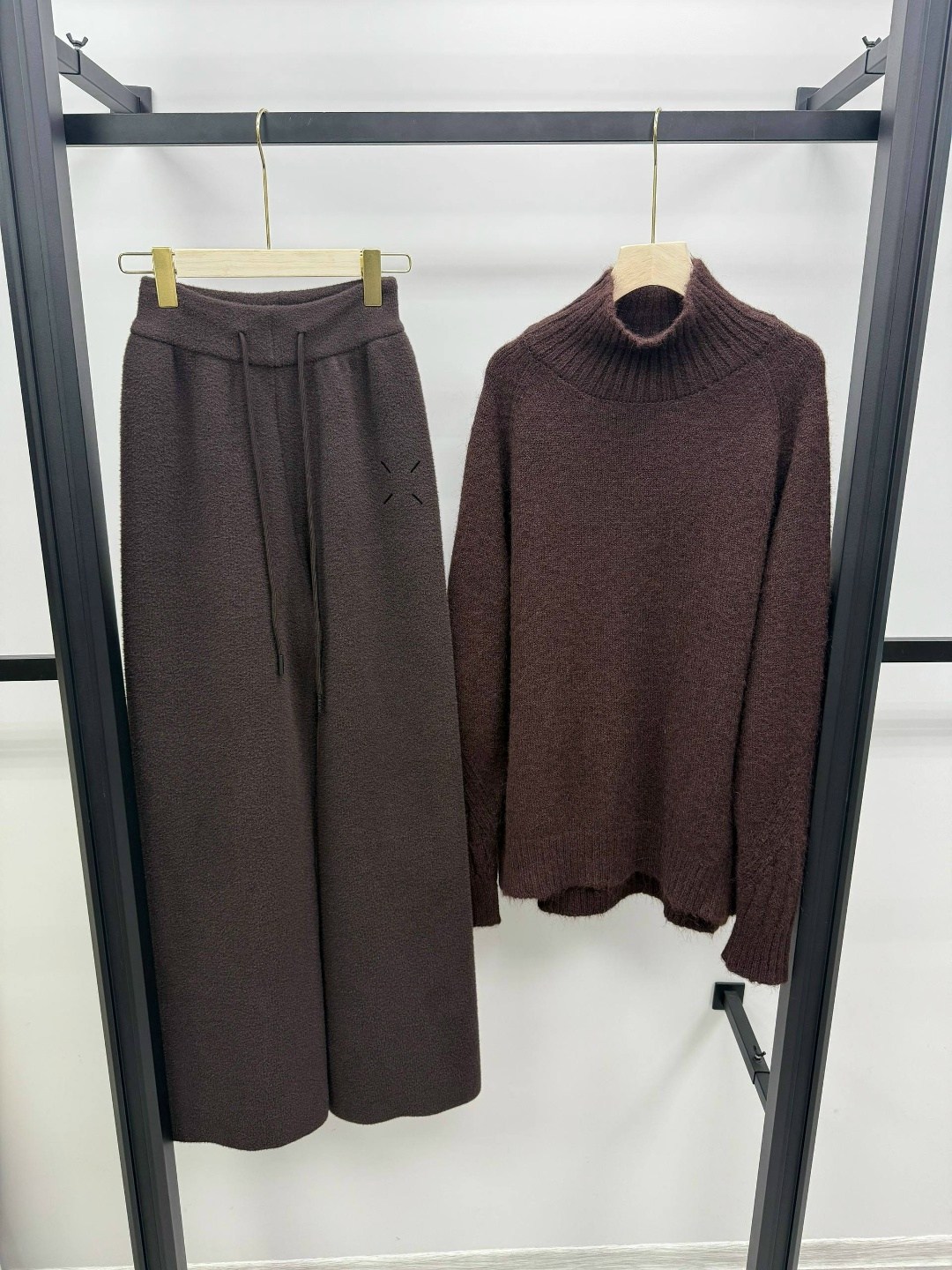 брюки женские трикотажные с широкими штанинами,женские кашемировые брюки с широкими штанинами,брюки женские с широкими штанинами повседневные трикотажные,брюки женские прямые повседневные трикотажные