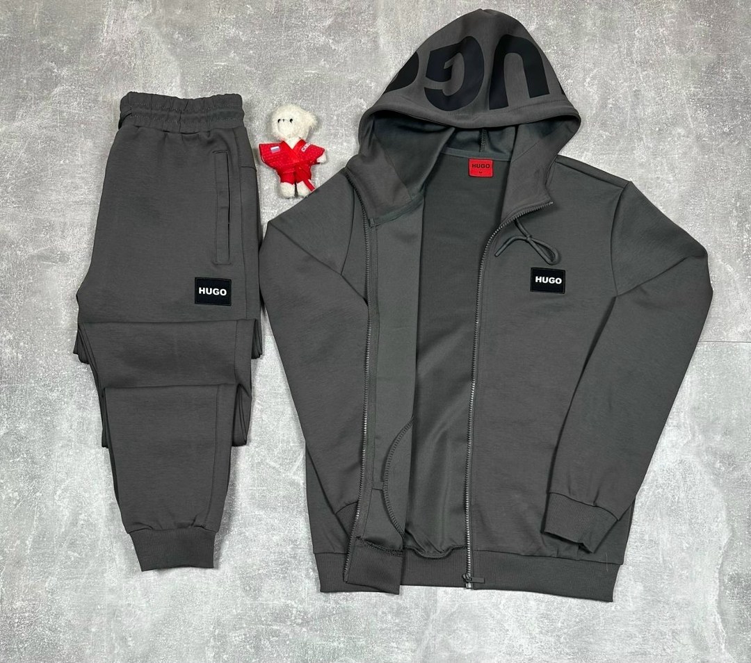 спортивный костюм hugo boss,спортивный костюм hugo,мужской спортивный костюм,спортивный костюм для мужчин,мужские костюмы hugo boss