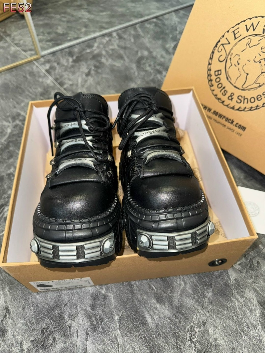 массивные ботинки на высокой подошве new rock,,массивные ботинки new rock на высокой подошве y2k,ботинки new rock,ботинки нью рок