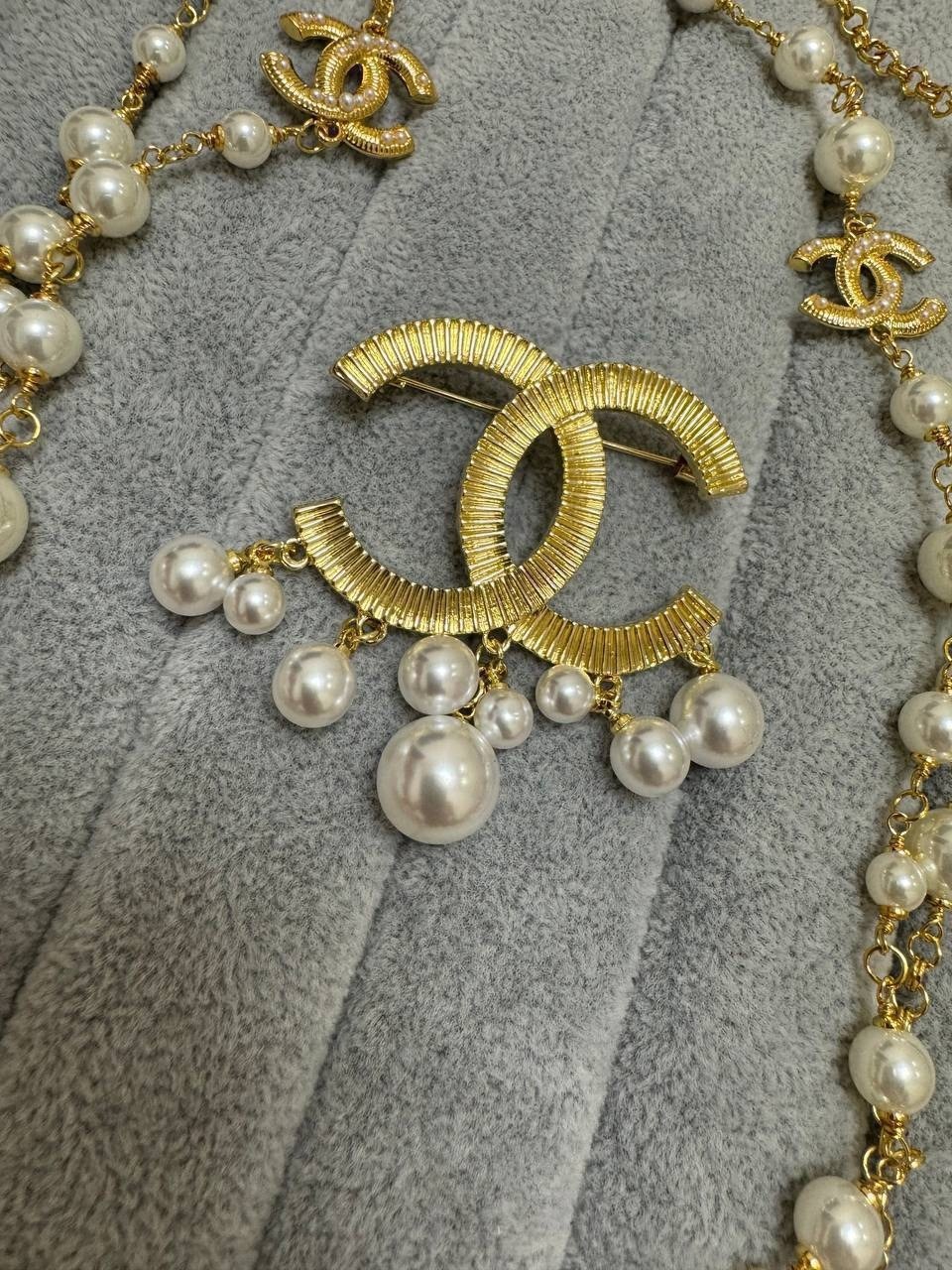украшения шанель,брошь шанель с жемчугом винтаж,ожерелье шанель,серьги коко шанель золото,брошка шанель