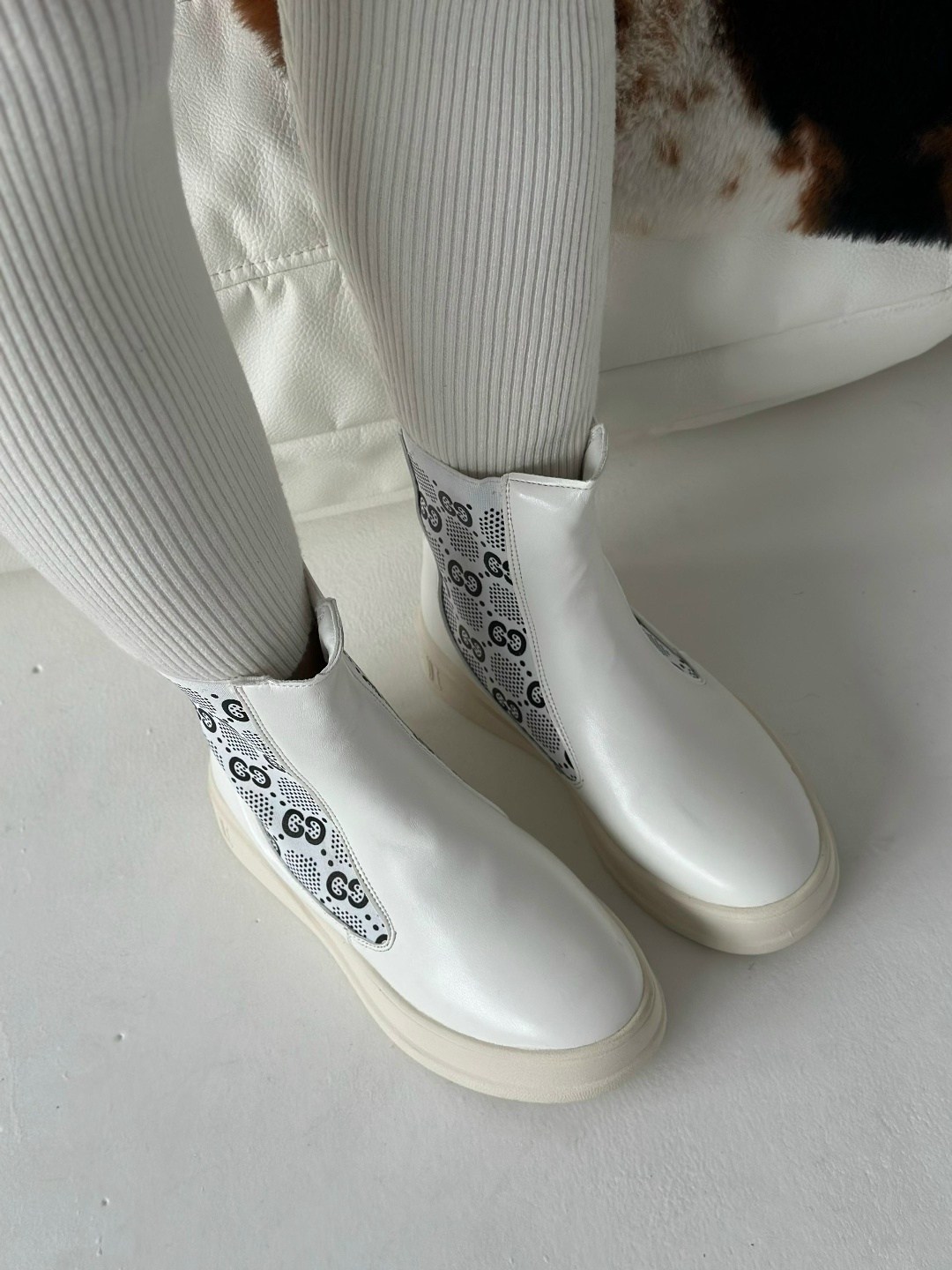 ,женские ботинки, женская,белые ботинки,ботинки модные