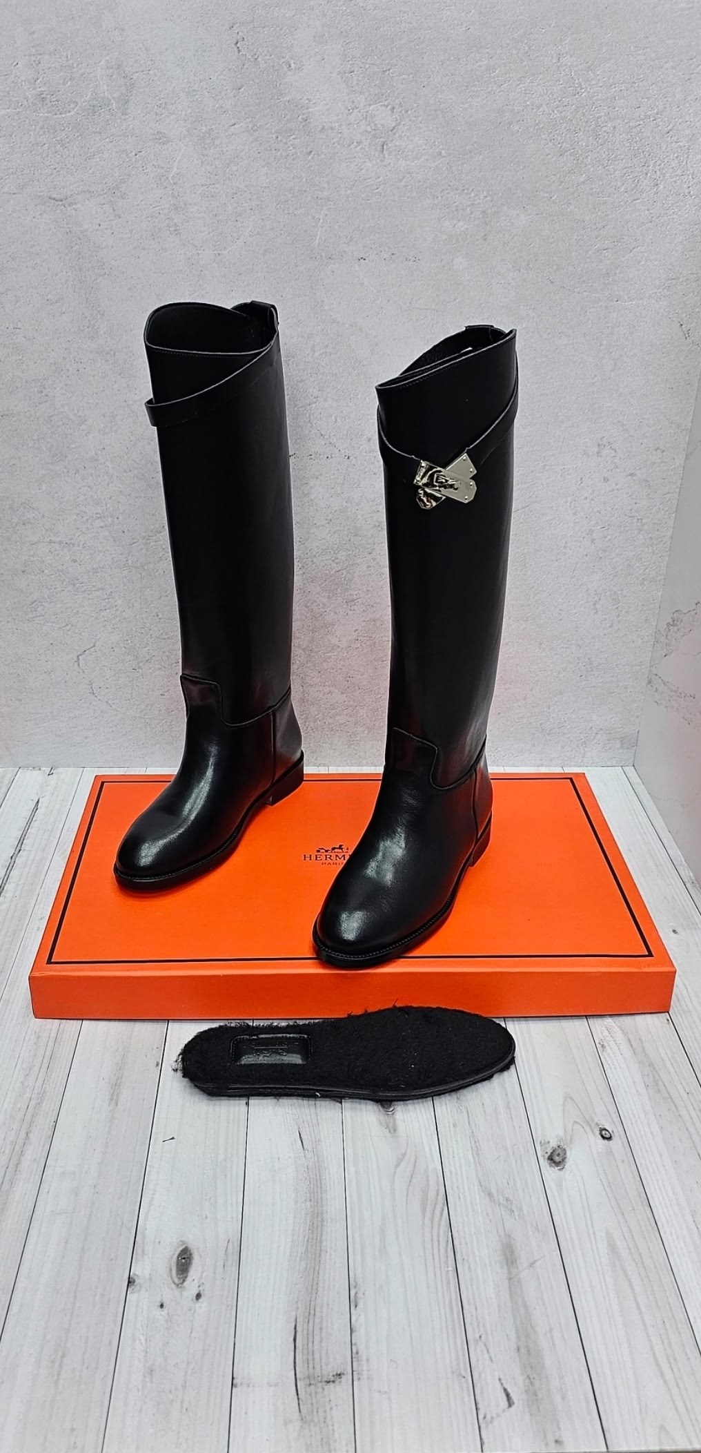 сапоги hermes,сапоги женские hermes,сапоги эрмес,сапоги hermes женские кожаные чёрного цвета,сапоги hermes жокейские