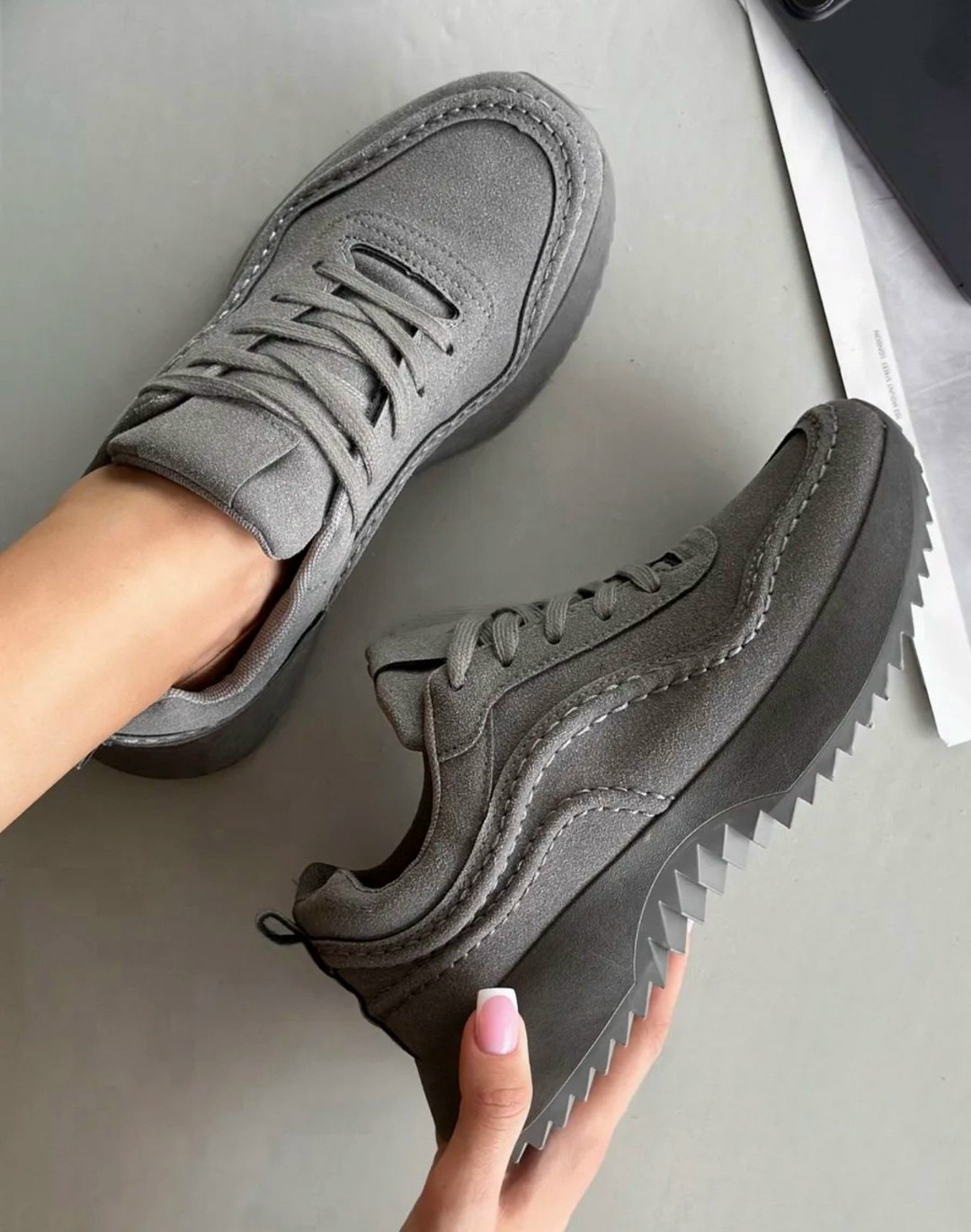 ,женские кроссовки,кроссовки женские коричневые,коричневые кроссовки,женская