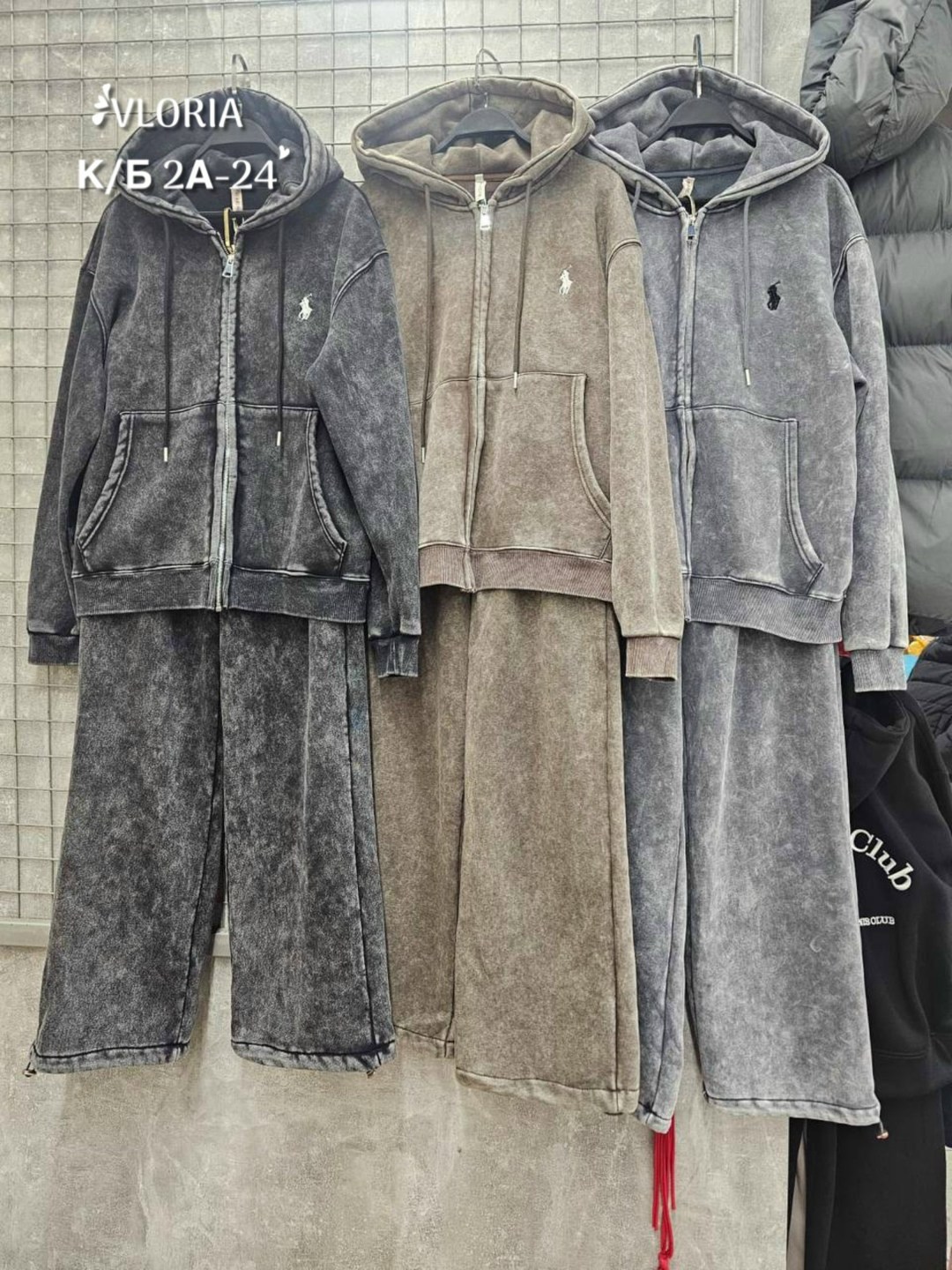 костюм спортивный,теплый костюм,спортивный костюм женский,женский костюм,спортивный костюм трехнитка