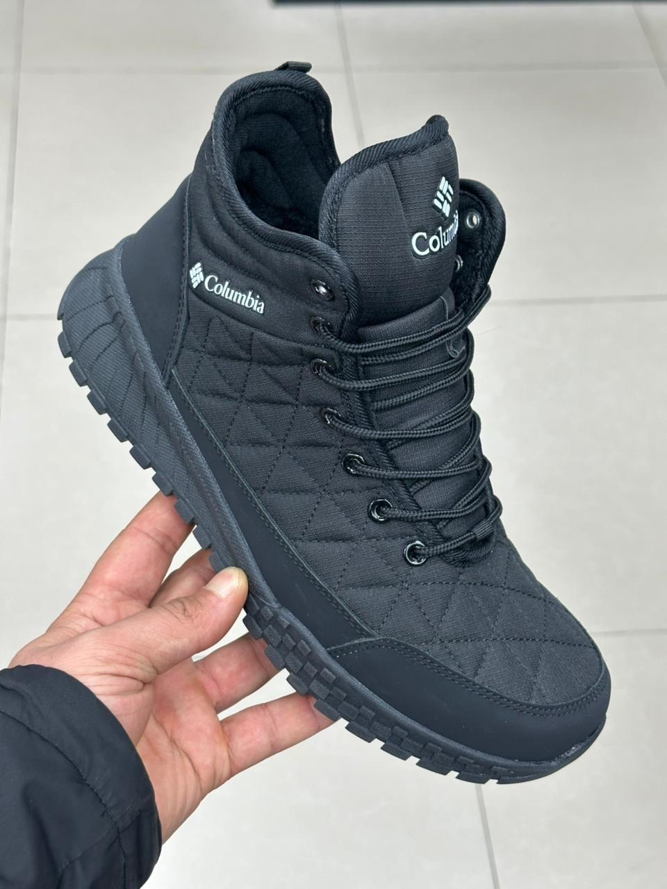 кроссовки ботинки columbia зимние,кроссовки columbia зимние,зимние ботинки columbia,зимние кроссовки коламбия,зимние мужские кроссовки columbia