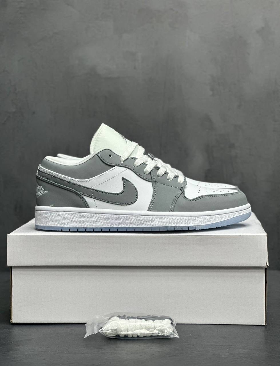 nike air jordan 1 low wolf grey,nike air jordan 1 low,кроссовки nike air jordan 1 low wolf grey,air jordan 1 low gs vintage grey,air jordan 1 low