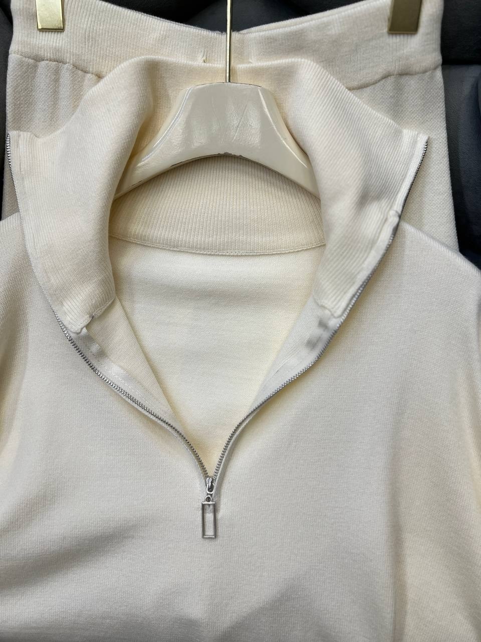 стильный трикотажный костюм,костюмы трикотажные,трикотажные костюмы женские,костюм трикотаж,кашемировый костюм диор